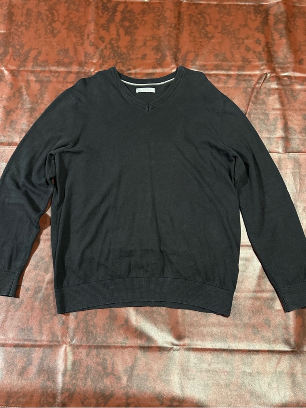 Denver Hayes Black V-Neck Sweater Large